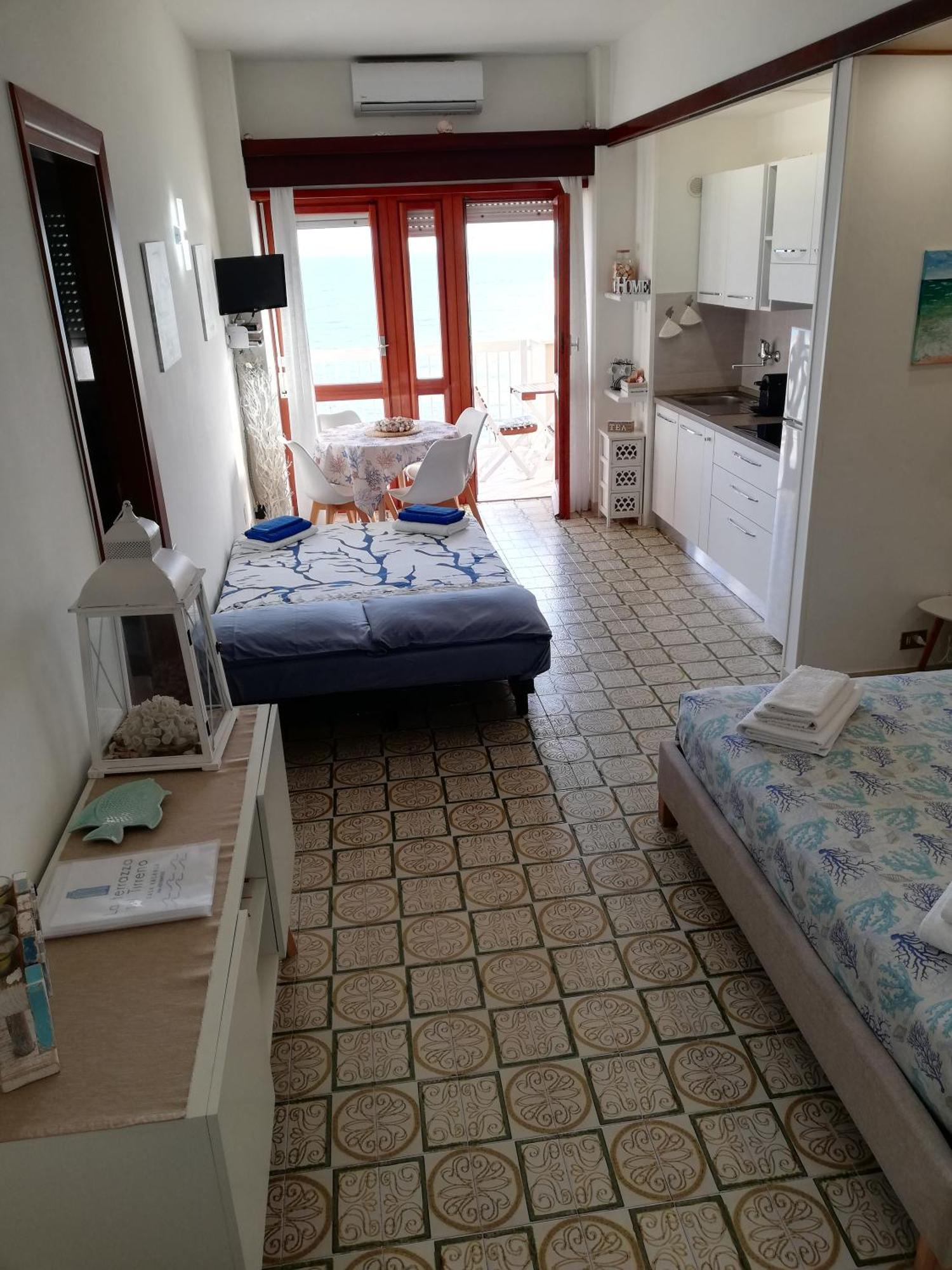 内图诺La Terrazza Sul Tirreno公寓 外观 照片